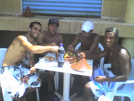 le d&eacute;jeuner ds la plage de bouznika